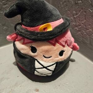 Flip-A-Mallow Squishmallow Wexla the Witch and Johanna The Cauldron 4"